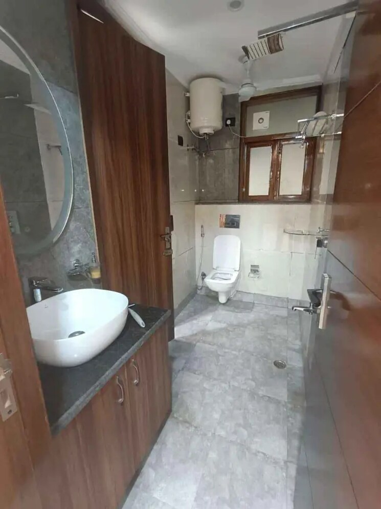 Bathroom, builder-floor 2 Bedroom 1250 Sq.Ft. Builder Floor In Sector 28 Gurgaon 8157669