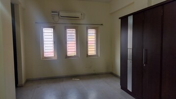 Room in 3 BHK Apartment at Banjara Hills – for Rent
