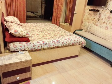 Bedroom in 1 BHK Apartment at Sai Dham CHS Andheri, Andheri East – for Rent