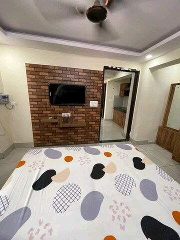 Master Bedroom in 2 BHK Builder Floor at Ansal Sushant Lok I, Sector 43 – for Rent