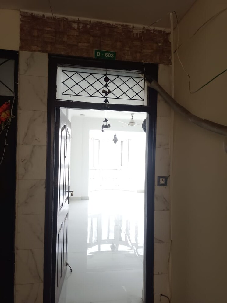 Room, sector 43 3 Bedroom 1345 Sq.Ft. Apartment In Sector 43 Gurgaon 8157750