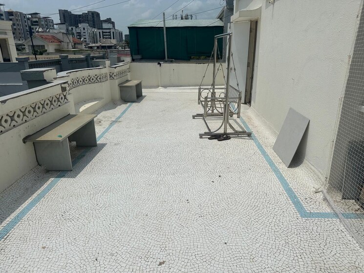Terrace, bodakdev 3 Bedroom 130 Sq.Yd. Penthouse In Bodakdev Ahmedabad 8157772