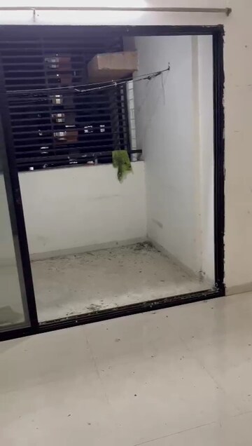 Room in 3 BHK Apartment at Gota – for Rent