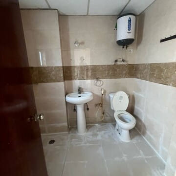 Bathroom in 2 BHK Apartment at Supertech Ecociti, Sector 137 – for Rent