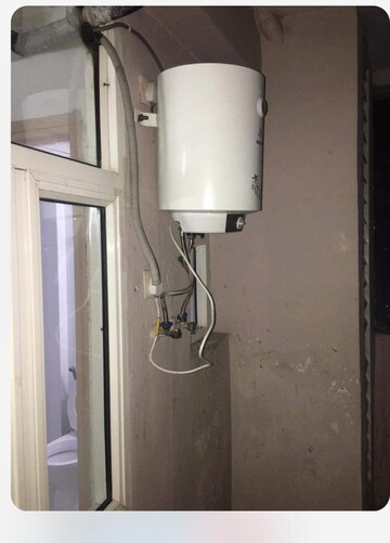 Attached Bathroom in 2 BHK Apartment at Civitech Sampriti, Sector 77 – for Rent