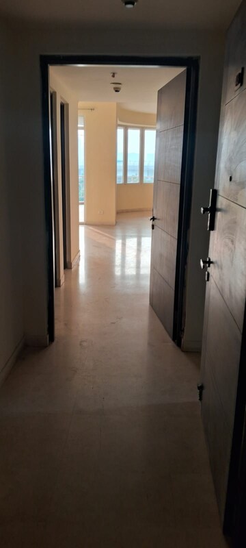 Building Lobby in 5 BHK Apartment at Indiabulls Enigma, Sector 110 – for Rent