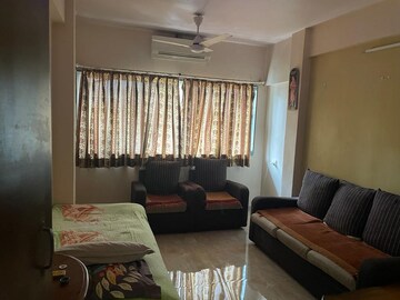 Living Room in 1 BHK Apartment at Santacruz East – for Rent