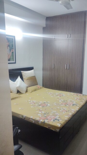 Bedroom in 3.5 BHK Apartment at Sector 127 – for Rent