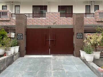  Pg – Entrance View at Sector 122 - for Rent