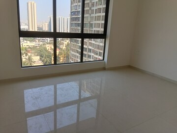 Room in 3 BHK Apartment at Kolte Patil Verve, Bangur Nagar – for Rent