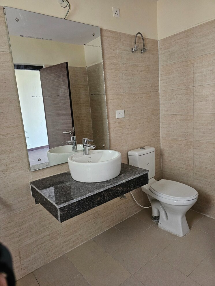 Bathroom, aravali-hills 2 Bedroom 1450 Sq.Ft. Apartment In Sector 56 Gurgaon 8158036