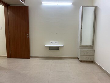 Room in 2 BHK Apartment at Bhartiya Nikoo Homes, Thanisandra Main Road – for Rent