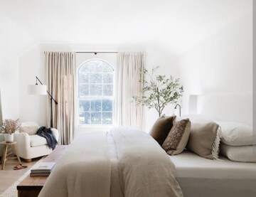 Bedroom in 3 BHK Builder Floor at Anant Raj The Estate Floors, Sector 63a – for Sale