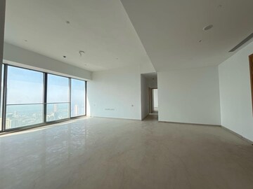 Room in 5 BHK Apartment at Rustomjee Crown, Prabhadevi – for Rent