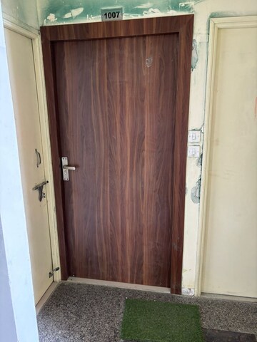 Room in 2 BHK Apartment at Pyramid Urban Homes 3, Sector 67a – for Rent