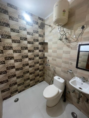 Bathroom in 2 BHK Builder Floor at Sector 51 – for Rent