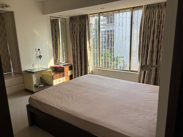 Bedroom in 2 BHK Apartment at Cenced Apartment Pali Hill, Pali Hill – for Rent