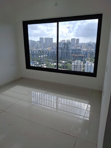 Room in 5 BHK Apartment at Rustomjee Crown, Prabhadevi – for Rent