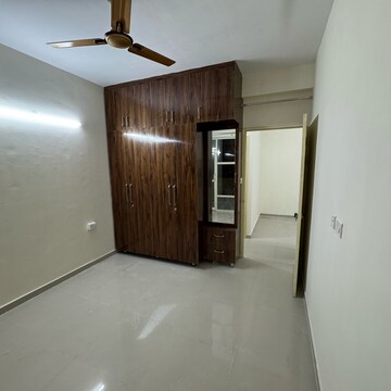 Room in 2 BHK Apartment at Pyramid Fusion Homes, Sector 70a – for Rent