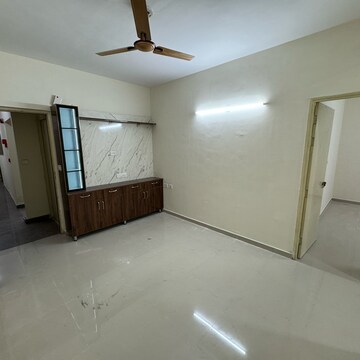 Room in 2 BHK Apartment at Pyramid Fusion Homes, Sector 70a – for Rent