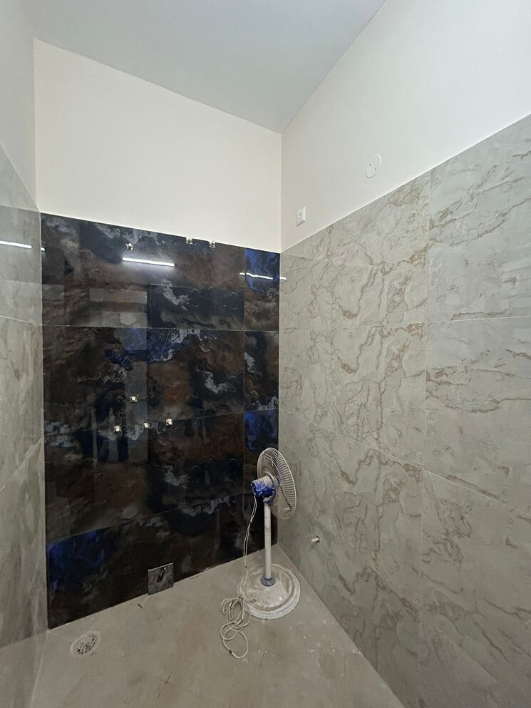 Bathroom, kharar mohali road 3 Bedroom 120 Sq.Yd. Independent House In Kharar Mohali Road Kharar 8158267