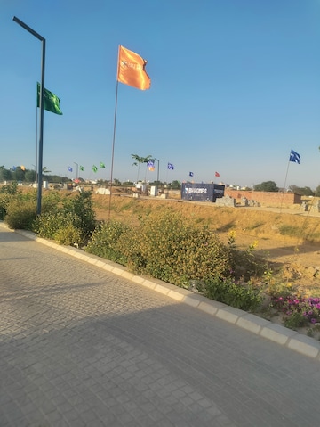  Plot – Garden View at BPTP District, Sector 81 - for Sale