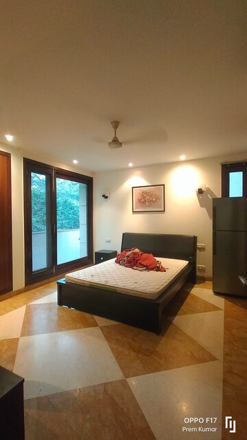 Bedroom in 3 BHK Apartment at Defence Colony – for Rent
