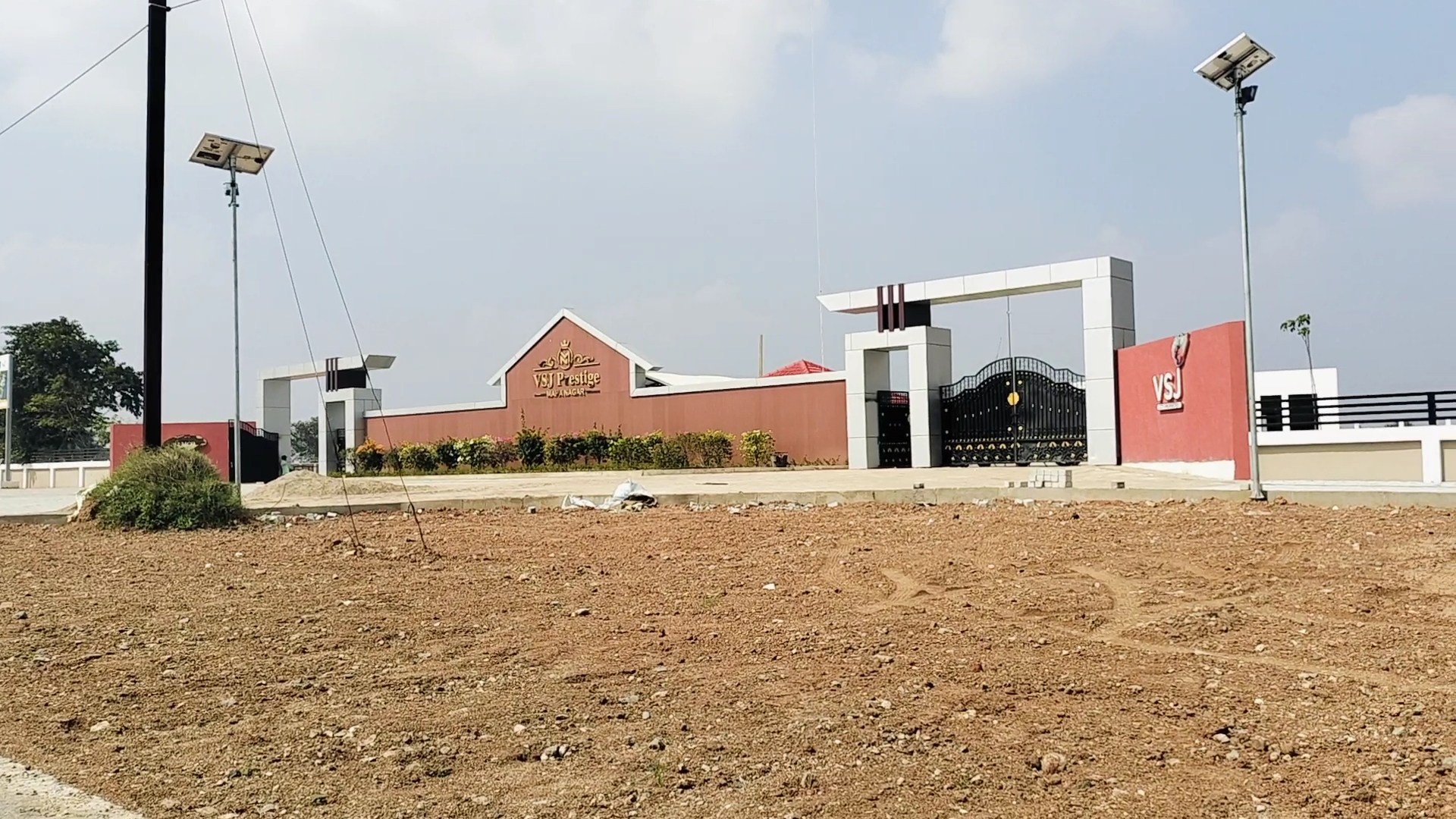 Plot For Sale in Prestige Maha Nagar 