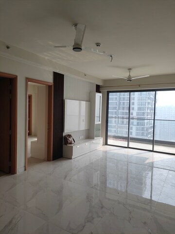 Room in 3 BHK Apartment at M3M Heights, Sector 65 – for Rent