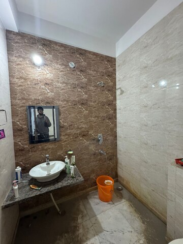 Bathroom in 3 BHK Apartment at Sector 31 – for Rent