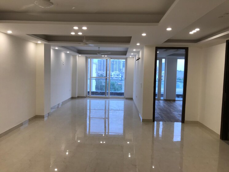 Room, sector 98 3 Bedroom 137 Sq.Yd. Builder Floor In Sector 98 Faridabad 8158497