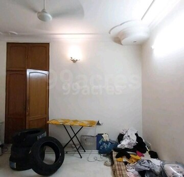 Team Area in 3 BHK Builder Floor at Sector 26a – for Rent