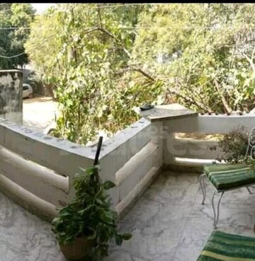Balcony in 3 BHK Builder Floor at Sector 26a – for Rent