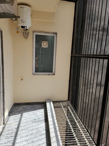 Balcony in 1 BHK Builder Floor at Sector 26a – for Rent