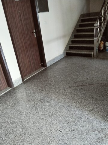 Room in 1 RK Builder Floor at Vipul World Plots, Sector 48 – for Rent