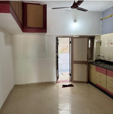 Room in 2 BHK Independent House at Zadeshwar Road – for Sale