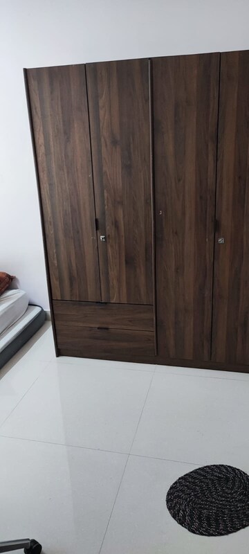Room in 2 BHK Apartment at Sk Imperial Heights, Mira Road – for Sale