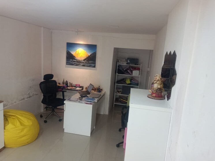 Team Area, nl-complex Commercial Shop 200 Sq.Ft. In Dahisar East Mumbai 8158542