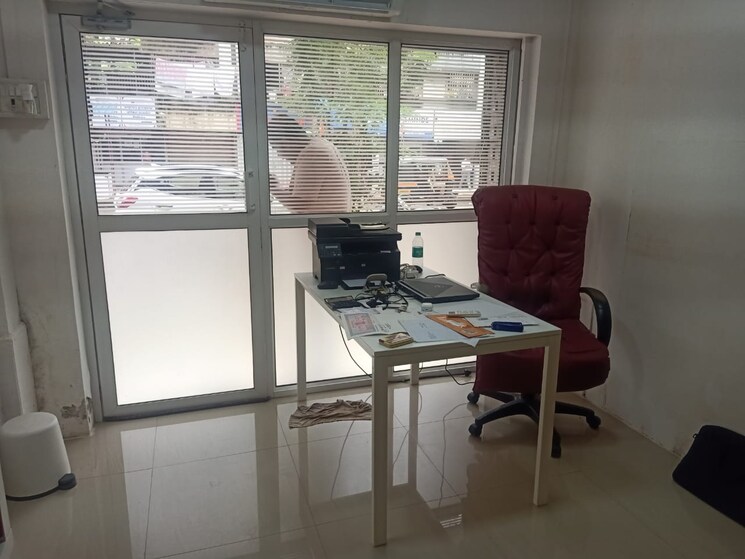 Team Area, nl-complex Commercial Shop 200 Sq.Ft. In Dahisar East Mumbai 8158542