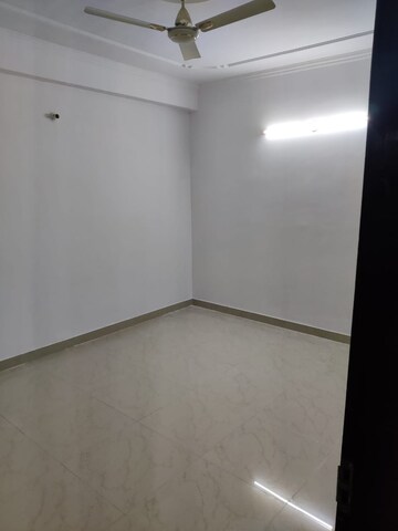 Room in 2 BHK Builder Floor at Palam Vihar Extension – for Rent