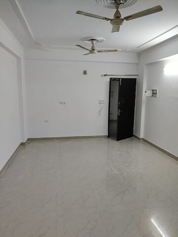 Room in 2 BHK Builder Floor at Palam Vihar Extension – for Rent