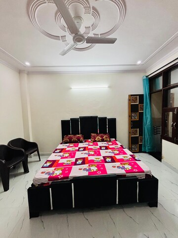 Team Area in 2 BHK Builder Floor at New Palam Vihar – for Rent
