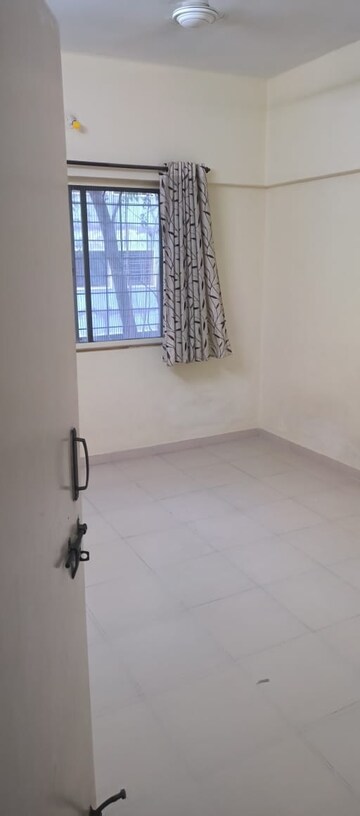 Room in 2 BHK Apartment at Sneh Akshay Nagar Phase III, Pimple Nilakh – for Rent