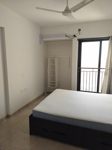 Room in 2 BHK Apartment at MICL Aaradhya Highpark Project 2 Of Phase 1, Dahisar East – for Rent