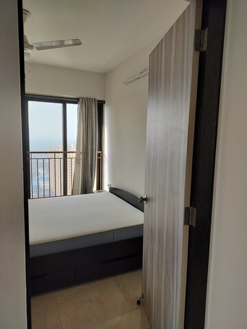 Room in 2 BHK Apartment at MICL Aaradhya Highpark Project 2 Of Phase 1, Dahisar East – for Rent
