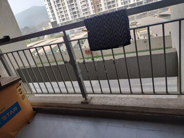 1.5 BHK Apartment For Rent in Godrej Emerald, Ghodbunder Road