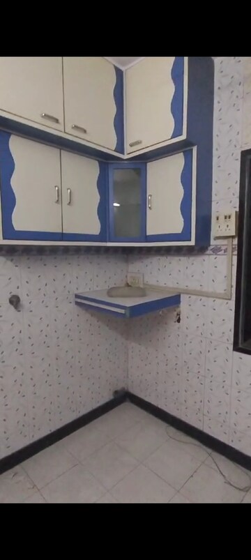 Furnished Amenities in 2 BHK Apartment at Chetan Apartment Ghatkoper, Ghatkopar East – for Rent
