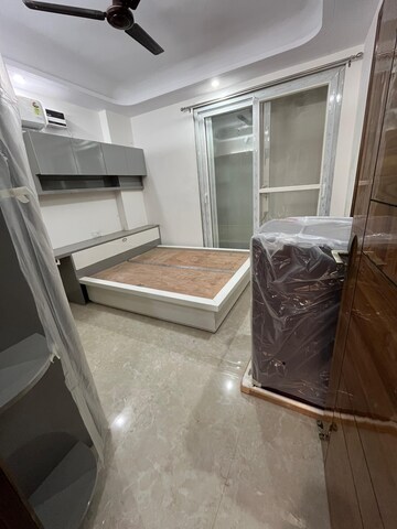 Balcony in 1 RK Builder Floor at Sector 43 – for Rent