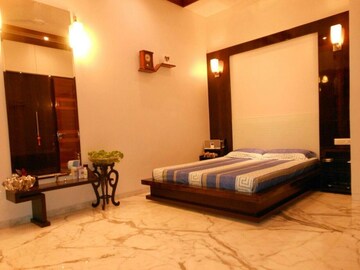 Living Room in 3 BHK Apartment at Lodha Bellissimo, Mahalaxmi – for Rent