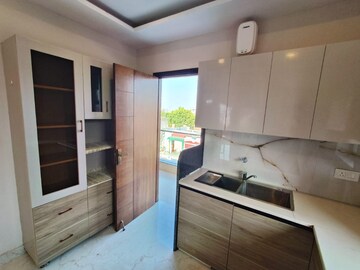 Kitchen in 3 BHK Builder Floor at Sector 9 – for Rent